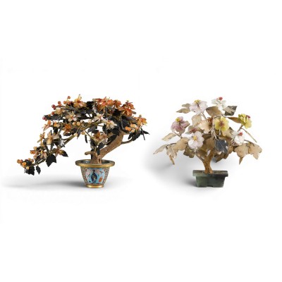 Auction 159<br>ZWEI DEKORATIVE CHINESISCHE HARTSTEINBÄUME