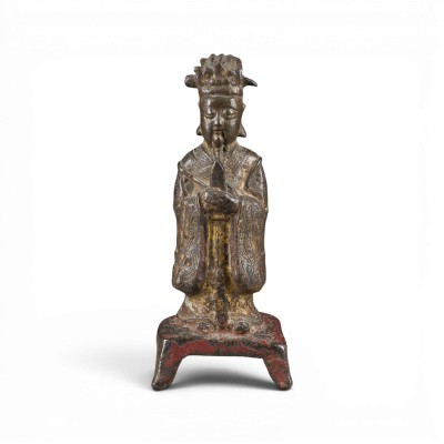 Auction 159<br>EINE BRONZEFIGUR EINES STEHENDEN OFFIZIELLEN