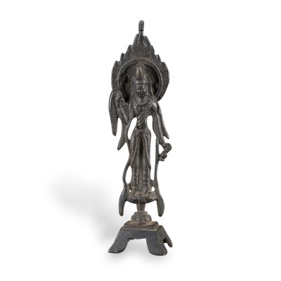 Auktion 159<br>EINE STEHENDE FIGUR EINES BODHISATTVA AUS BRONZE