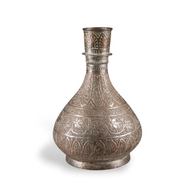 Picture EINE INDO-PERSISCHE KUPFERVASE