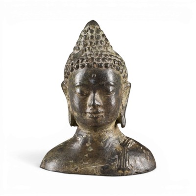Auktion 159<br>EINE BÜSTE DES BUDDHA AUS BRONZE