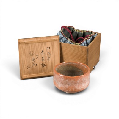Auktion 159<br>EIN AKA-RAKU CHAWAN (TEESCHALE)