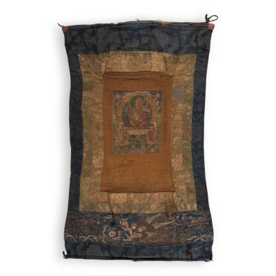 Bild EIN THANGKA MIT DARSTELLUNG DES PADMASAMBHAVA