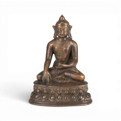 Auktion 159<br>EINE BRONZEFIGUR DES BUDDHA SHAKYAMUNI