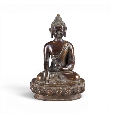 Auktion 159<br>EINE BRONZEFIGUR DES BUDDHA SHAKYAMUNI