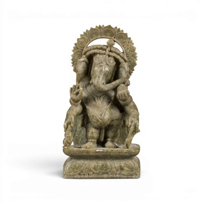 Bild EINE GESCHNITZTE FIGUR DES GANESHA AUS STEIN