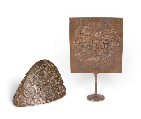 Auktion 158<br>PAAR BRONZEN 'DIE STADT' (1974) UND 'GESPALTENE FORM TEIL I' (1975)