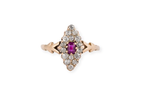 Picture ZARTER NAVETTEFÖRMIGER RING