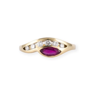 Bild MARQUISE RUBIN RING
