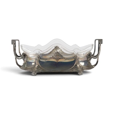 Auction 160<br>GROSSE JUGENDSTIL-JARDINIERE