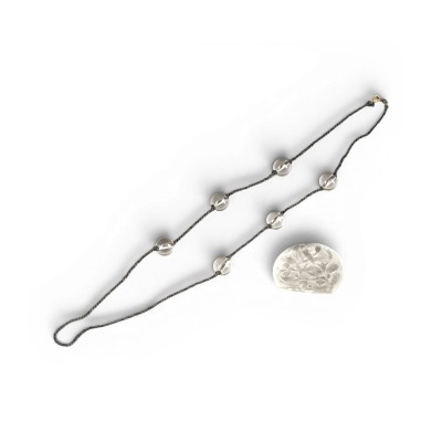 Bild COLLIER MIT MISTELZWEIGDEKOR