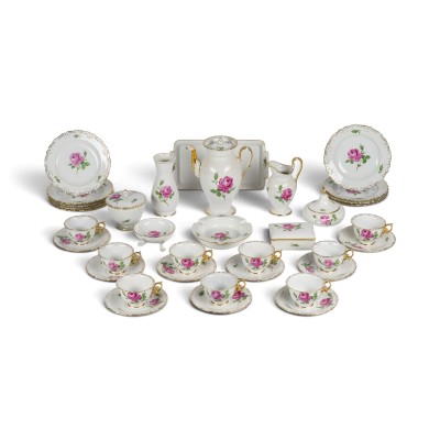 Bild 36-TEILIGES KAFFEESERVICE 'ROTE ROSE'