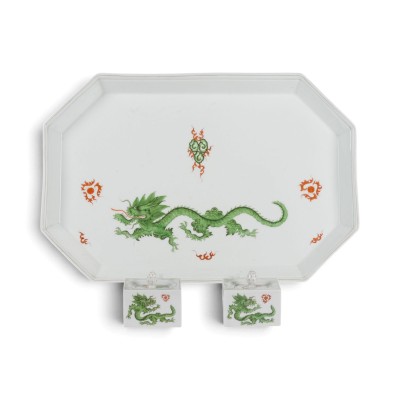 Picture DREITEILIGE SCHREIBGARNITUR MIT MING-DRACHEN