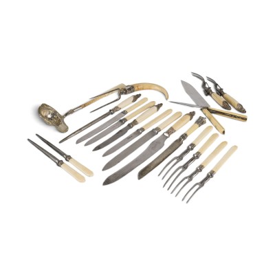 Auction 160<br>32-TEILIGES VORLEGER- UND MESSER-KONVOLUT