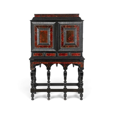 Auktion 160<br>BAROCK KABINETT AUF UNTERGESTELL*
