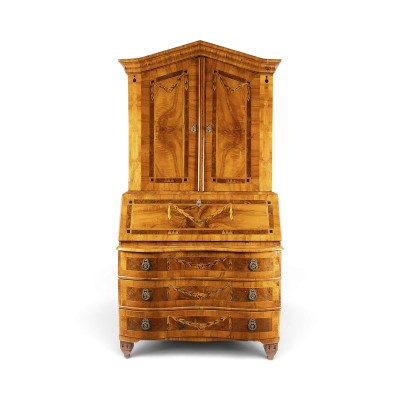 Auktion 160<br>BAROCKER SEKRETÄRSCHRANK