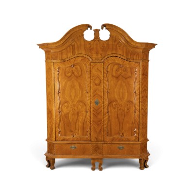 Bild BAROCKER DIELENSCHRANK