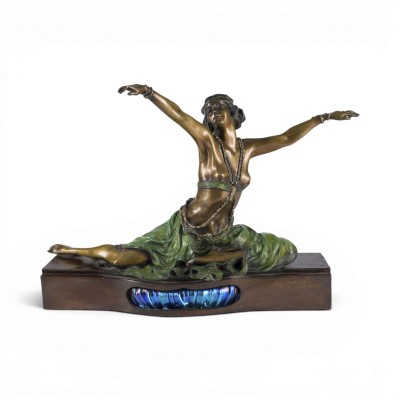 Auction 160<br>THEBANISCHE TÄNZERIN