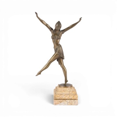Auction 160<br>ART DÉCO TÄNZERIN