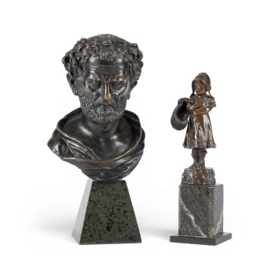 Bild ZWEI BRONZEFIGUREN: MÄDCHEN MIT KORB UND BÜSTE EINES PHILOSOPHEN