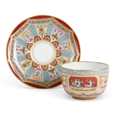 Auktion 161<br>FEINE TASSE MIT UNTERTASSE AUS DEM RAFFAEL-SERVICE