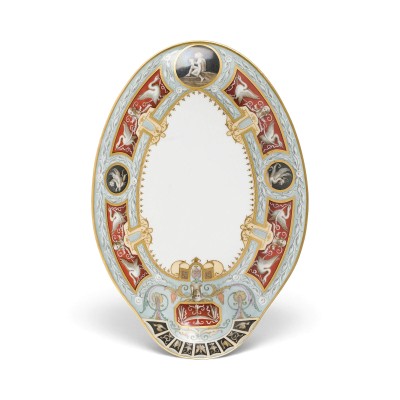 Auktion 161<br>FEINE OVALE SERVIERPLATTE AUS DEM RAFFAEL-SERVICE