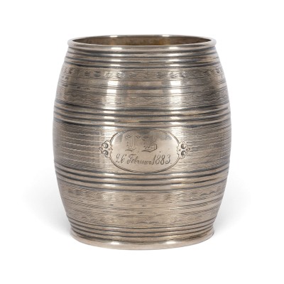 Auktion 161<br>FASSFÖRMIGER BECHER