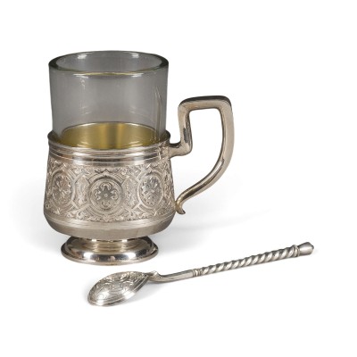Auktion 161<br>SEHR FEINE TEEGLAS-HALTER MIT LÖFFEL IM ORIGINAL-ETUI