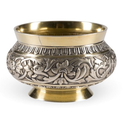 Auction 161<br>GROSSE SCHALE MIT AKANTHUSRANKE