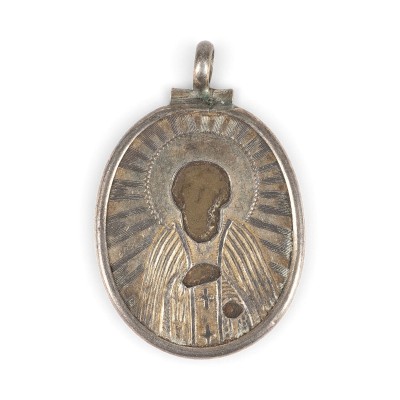 Auction 161<br>IKONEN-ANHÄNGER MIT DEM HEILIGEN SERGEJ VON RADONESCH MIT SILBER-OKLAD